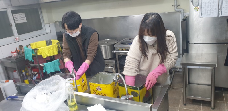 통 내부 세척 (1).jpg