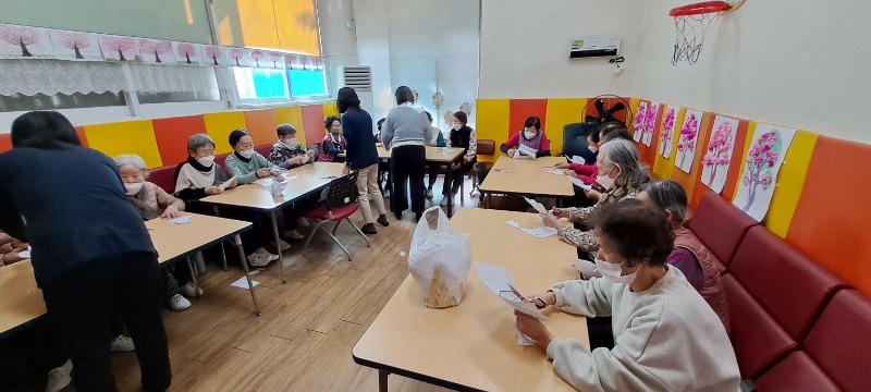 미술치료 1.jpg