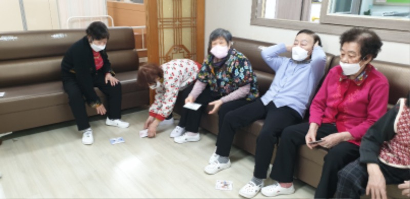 1.14 웃음치료 1.jpg