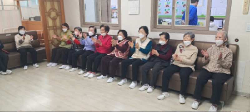 웃음 4.jpg