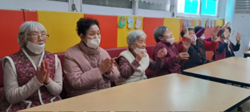웃음치료3.jpg