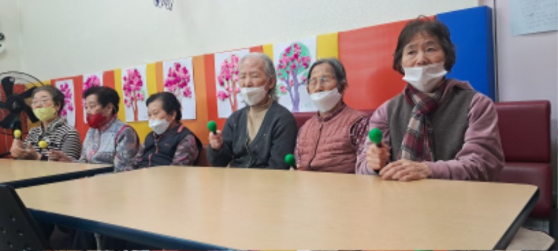 음악치료2.jpg