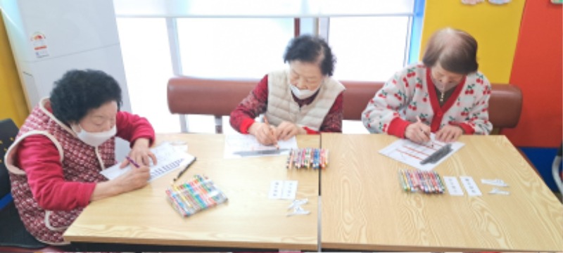 미술치료3.jpg