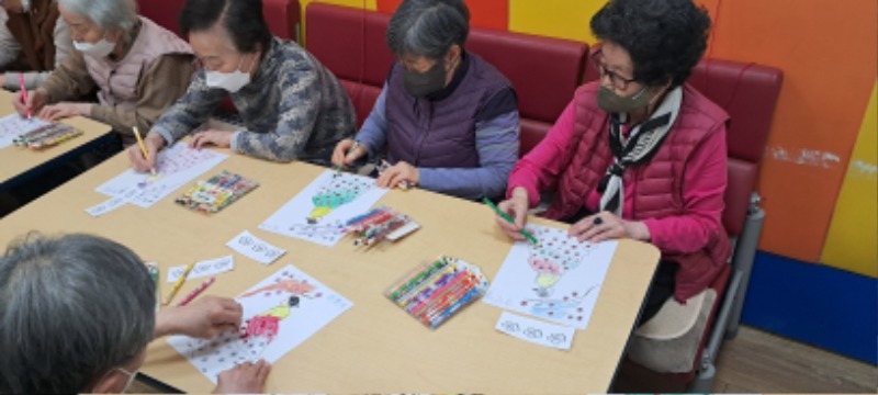 미술치료 1.jpg