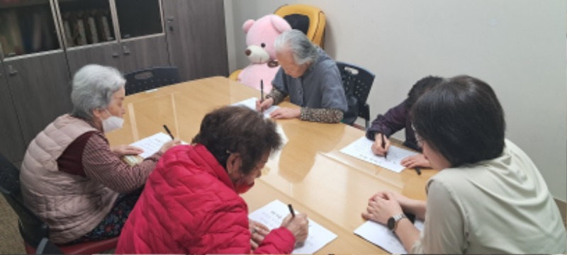 그룹2.jpg
