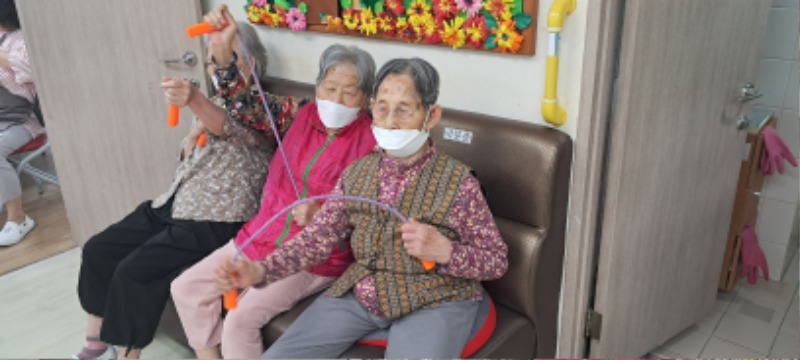 KakaoTalk_20250610_103732300_02.jpg
