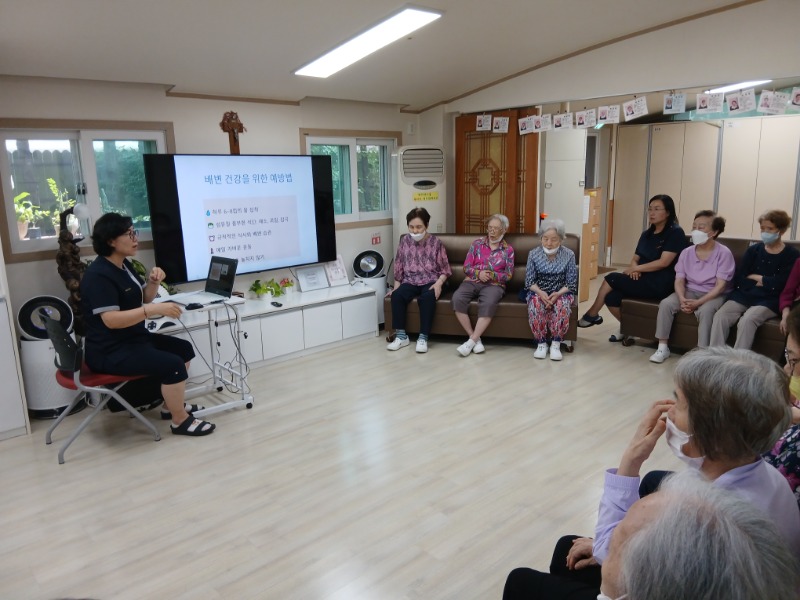 7.2 배변 및 탈수 예방 교육3.jpg