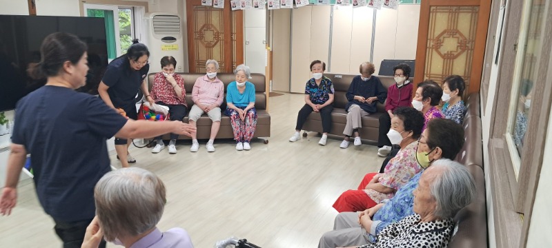 7.4 신체레크레이션1.jpg