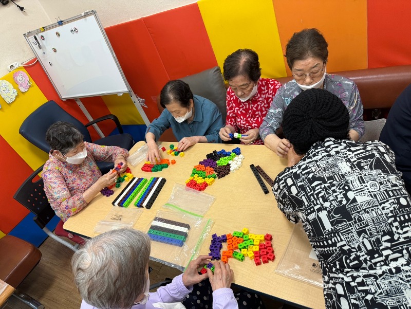 7.7 인지놀이치료1.jpg