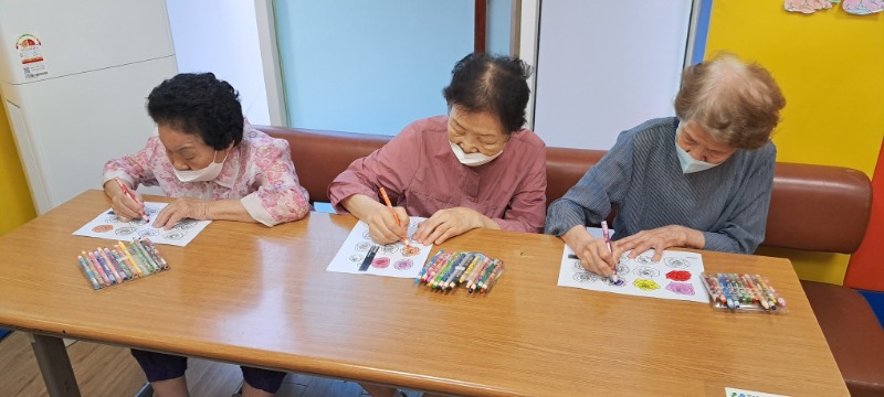 7.10 원예활동 작업활동3.jpg