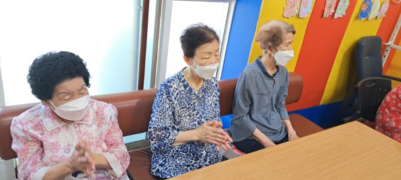 7.11 음악치료2.jpg