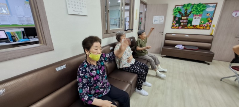 7.19 건강스트레칭1.jpg
