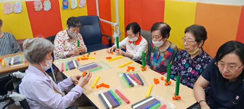 7.21 인지놀이치료2.jpg