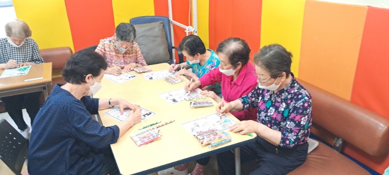 7.24 미술치료1.jpg