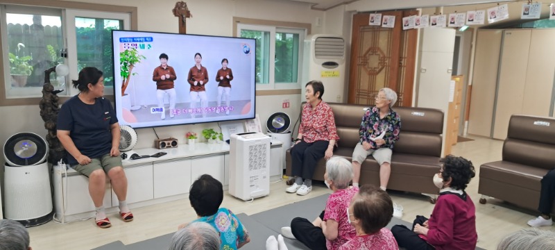 7.24 멧돌체조1.jpg