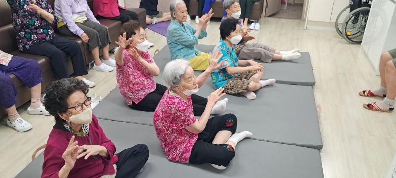 7.24 멧돌체조3.jpg