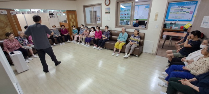 7.24 웃음치료4.jpg