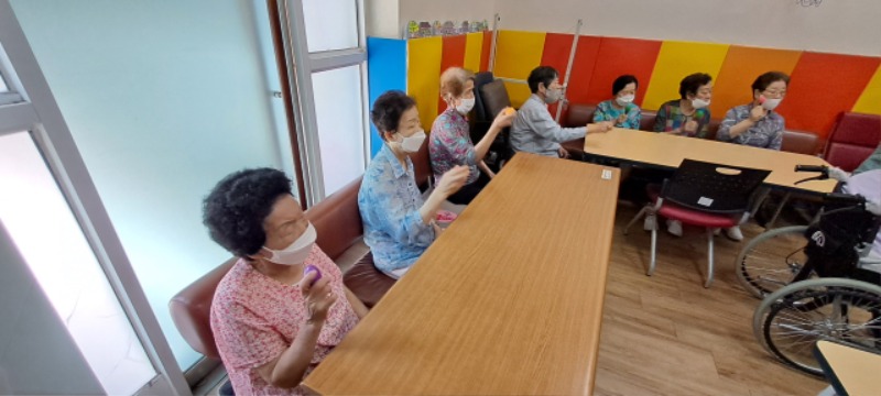 7.25 음악 3.jpg