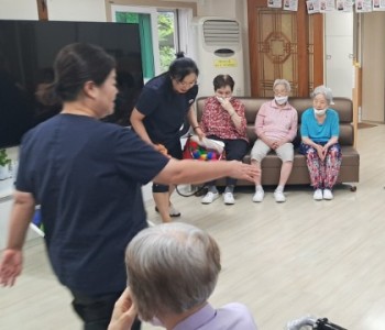 7.4 신체레크레이션1.jpg
