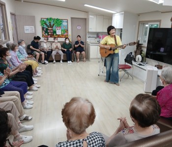 7.23 웃음치료1.jpg