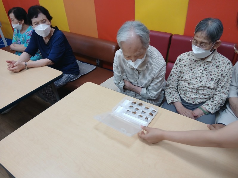 8.4 인지놀이 4.jpg