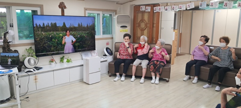 8.20 실버체조1.jpg