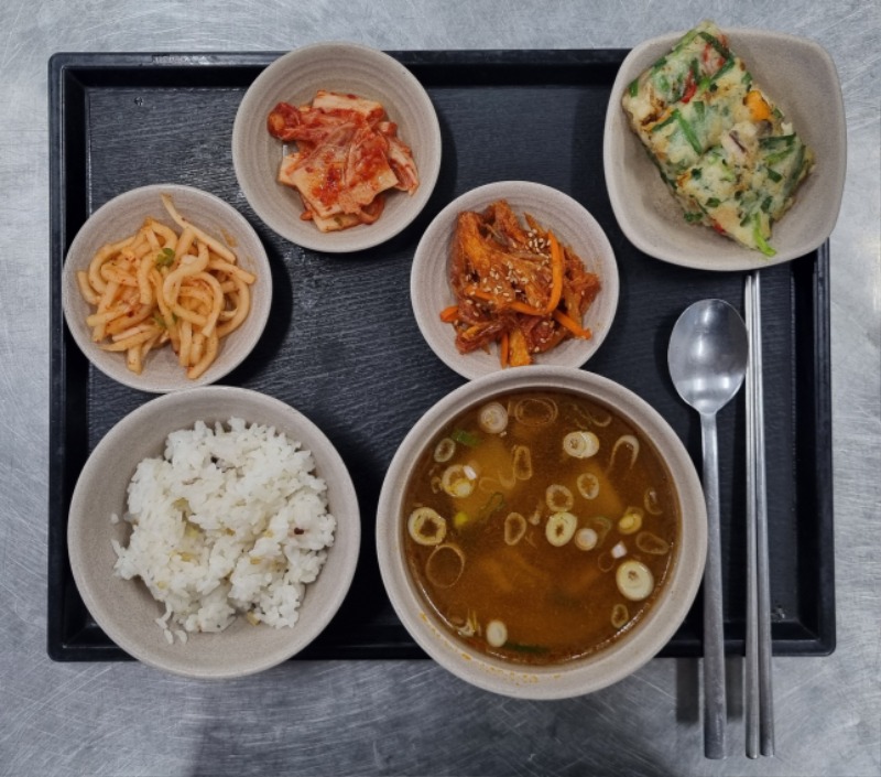 9.9 석식.jpg
