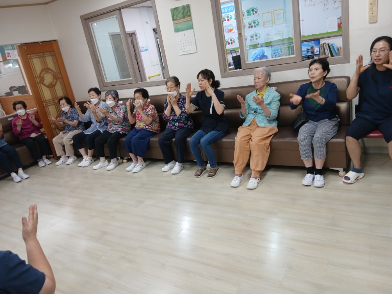 실버체조2.jpg