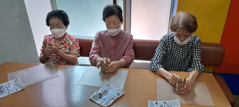 KakaoTalk_20250915_112247687_01.jpg