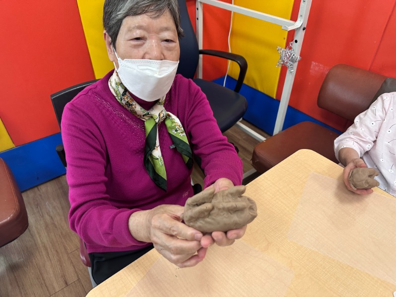 KakaoTalk_20250922_114351848_02.jpg