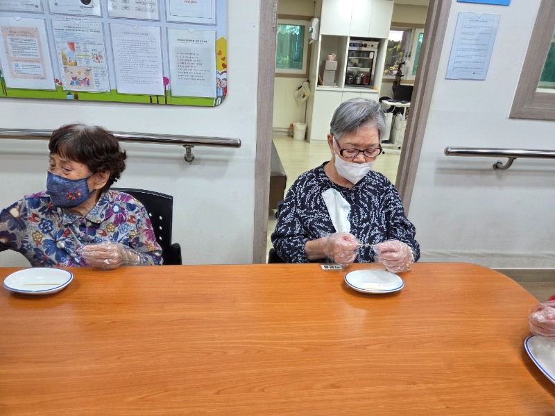 KakaoTalk_20251002_143811361_05.jpg