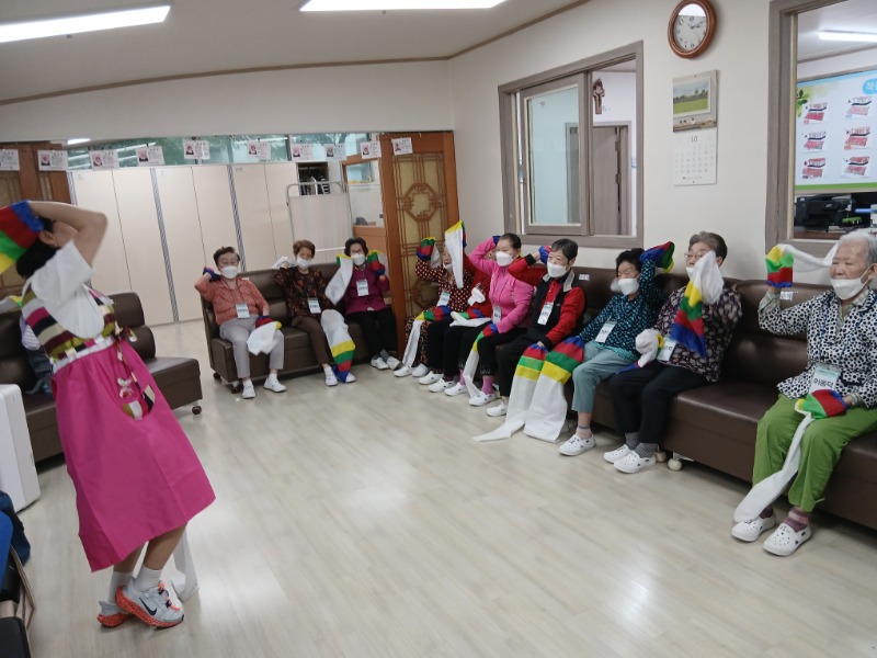 KakaoTalk_20251002_153601168_04.jpg