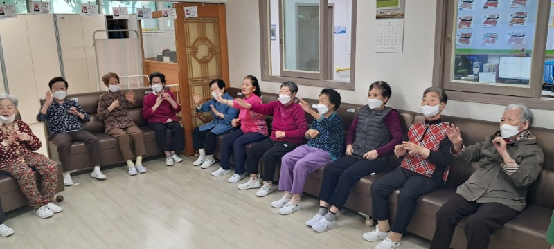 10.15 실버체조2.jpg