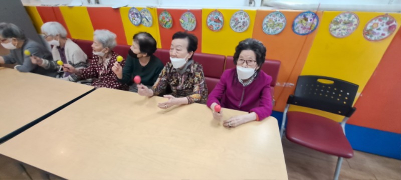 10.17 음악치료3.jpg