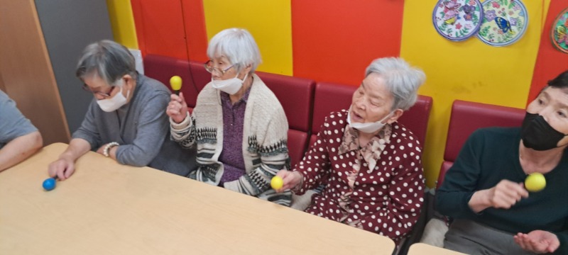 10.17 음악치료5.jpg