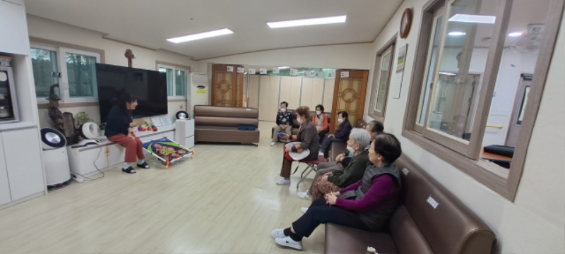 10.25 신체레크레이션2.jpg