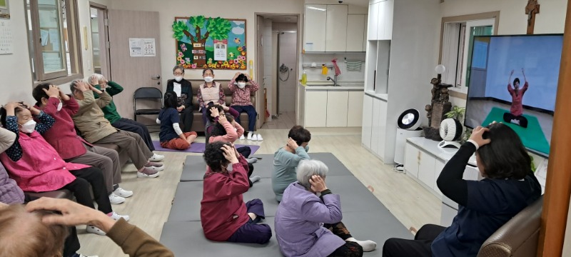 10.30 멧돌체조1.jpg