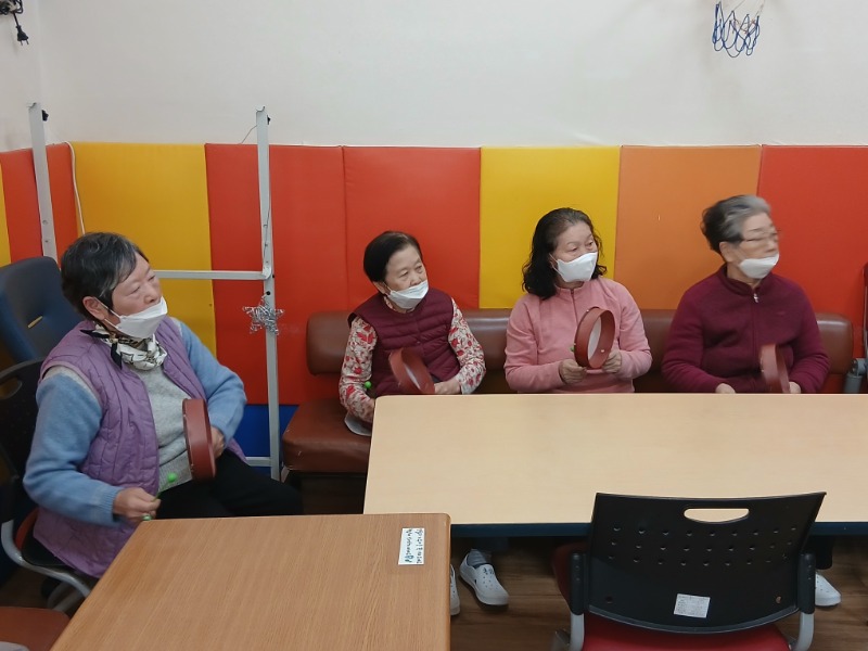 인지도구활동 (3).jpg