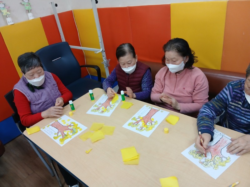미술치료 (2).jpg