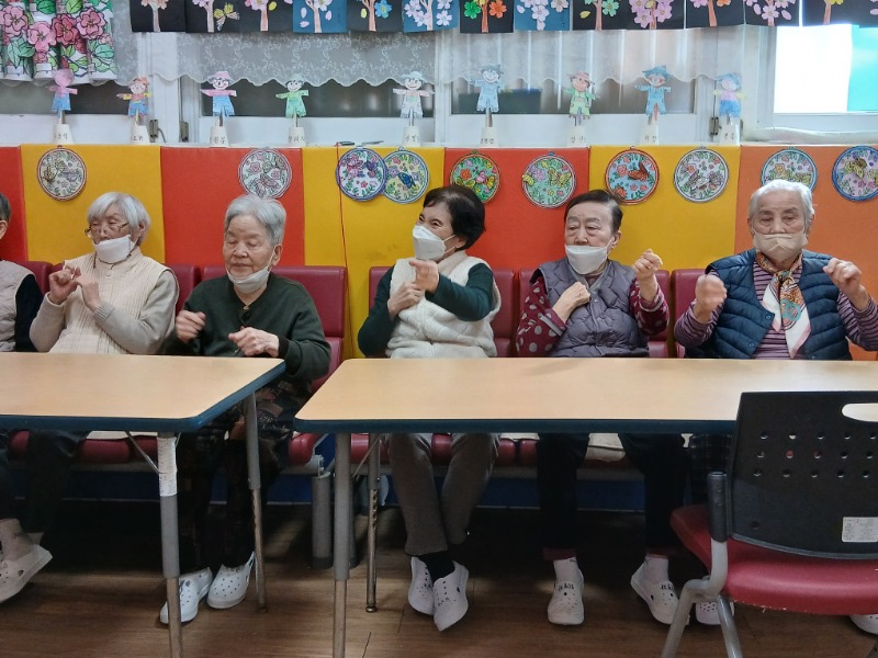 11.21 음악치료1.jpg