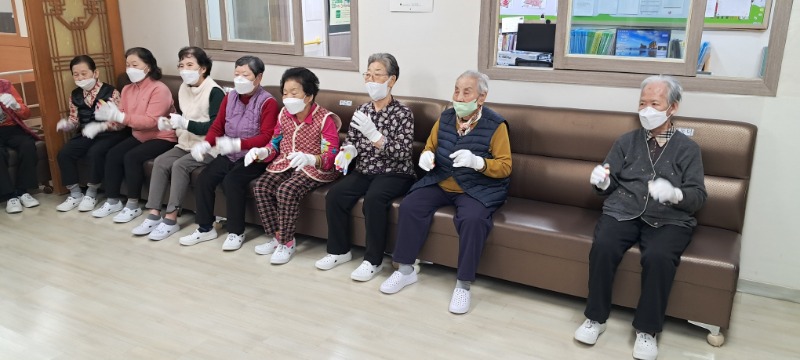 KakaoTalk_20251127_103600228_01.jpg
