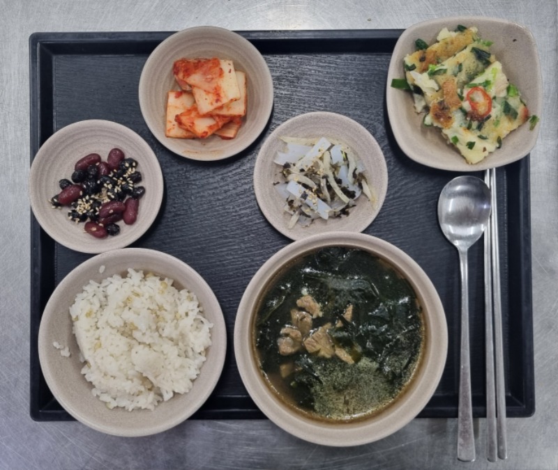 12.8 석식.jpg