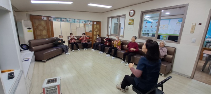 12.13 건강스트레칭2.jpg