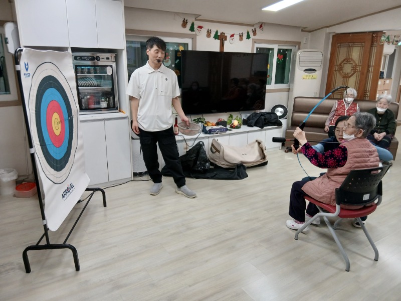 12.16실버3.jpg