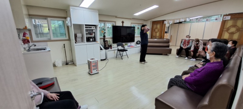 1.10 건강스트레칭1.jpg