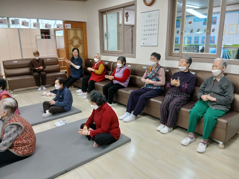 3.12 멧돌2.jpg