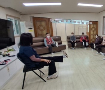 3.7 건강스트레칭.jpg