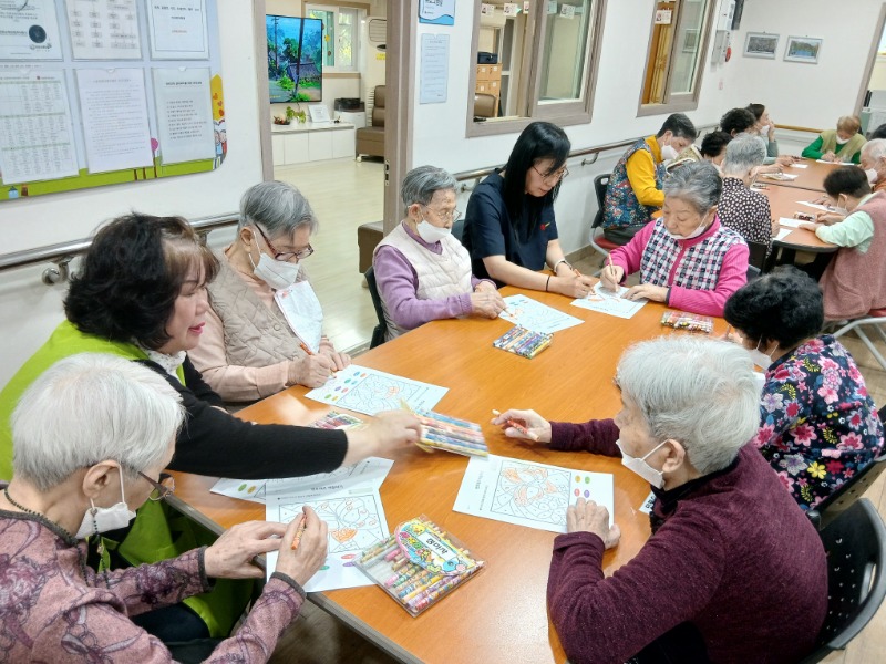 4.2 미술2.jpg