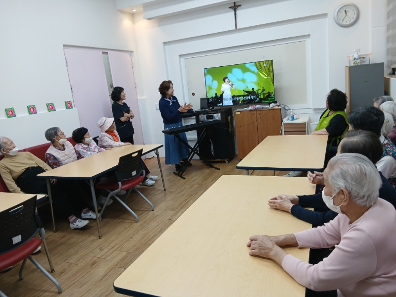 4-24 (7).jpg