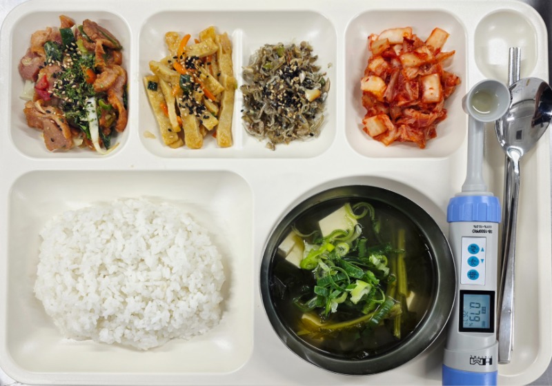 6.11 석식.jpg